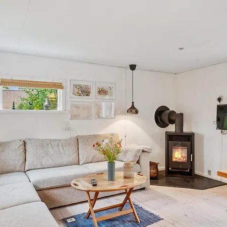 Casa de Férias Awesome In With 2 Bedrooms And Internet *